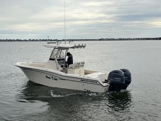 Slide: The Image of Grady-White Fisherman 257 2016 - 5