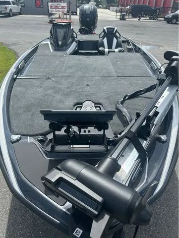 Slide: The Image of Skeeter FXR21 FLEX 2026 - 3