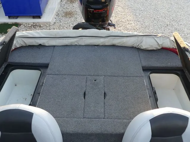 Slide: The Image of Skeeter ZX200 2010 - 18