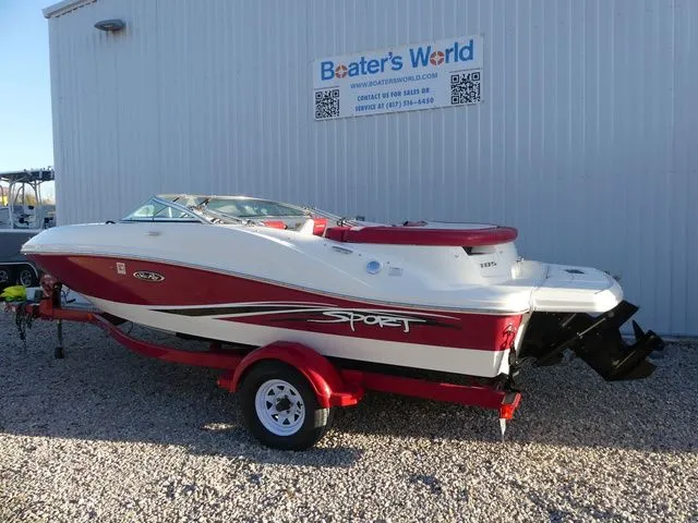 Slide: The Image of Sea Ray 185 Sport 2011 - 3