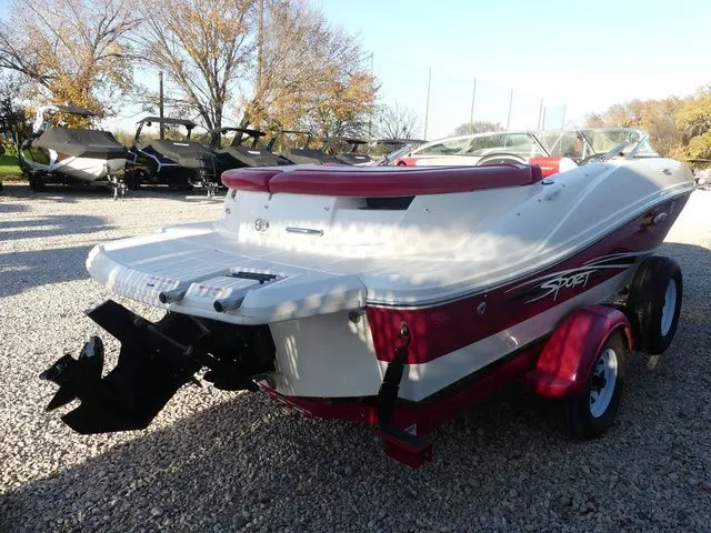 Slide: The Image of Sea Ray 185 Sport 2011 - 7