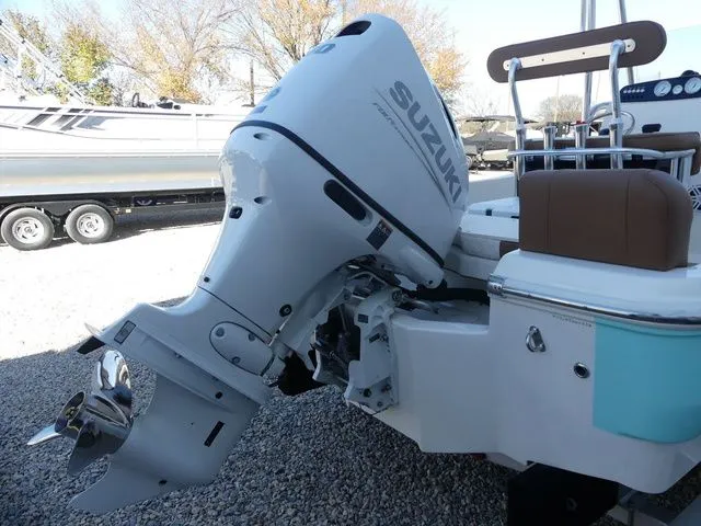 Slide: The Image of Pioneer 180 Islander 2026 - 6