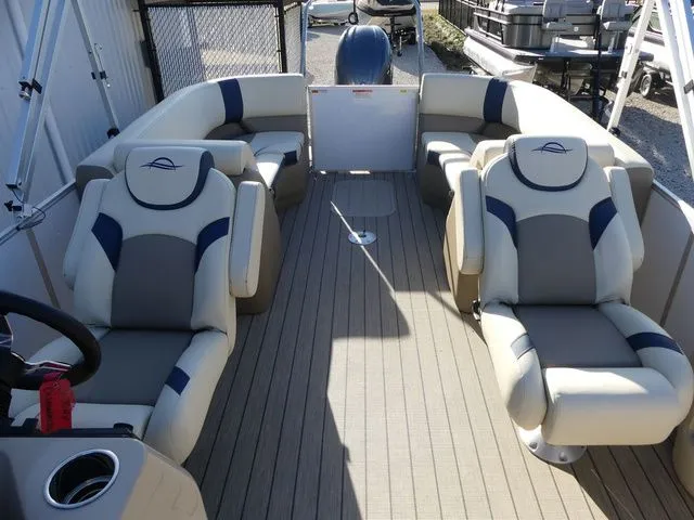 Slide: The Image of G3 Select 322RC 2026 - 17