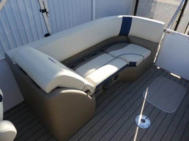 Slide: The Image of G3 Select 322RC 2026 - 18