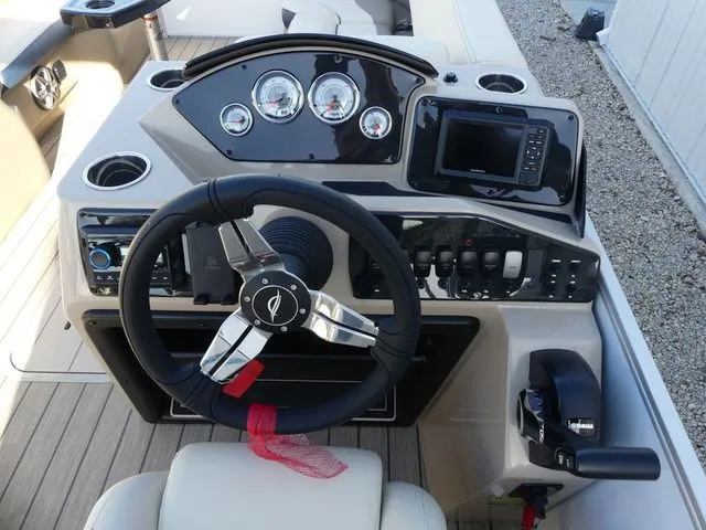 Slide: The Image of SunCatcher Select 322RC 2026 - 15