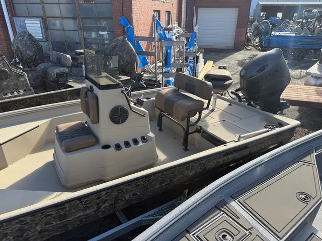 Slide: The Image of Excel 220 Bay Pro Elite 2026 - 3