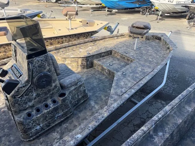 Slide: The Image of Excel 220 Bay Pro Elite 2026 - 3