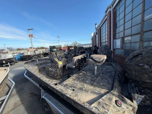 Slide: The Image of Excel 220 Bay Pro Elite 2026 - 7