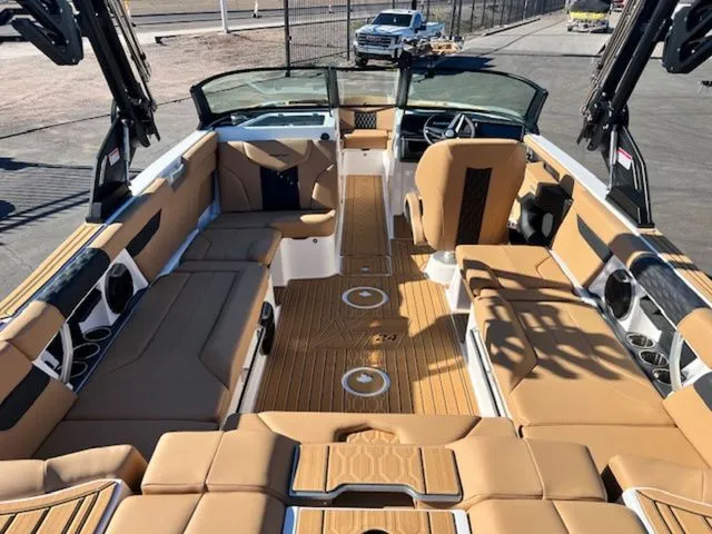 Slide: The Image of MasterCraft XT24 2026 - 11