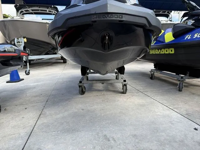 Slide: The Image of Sea-Doo GTR 2016 - 3