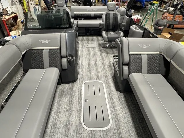 Slide: The Image of Bennington M Swingback 26 MSB 2026 - 11