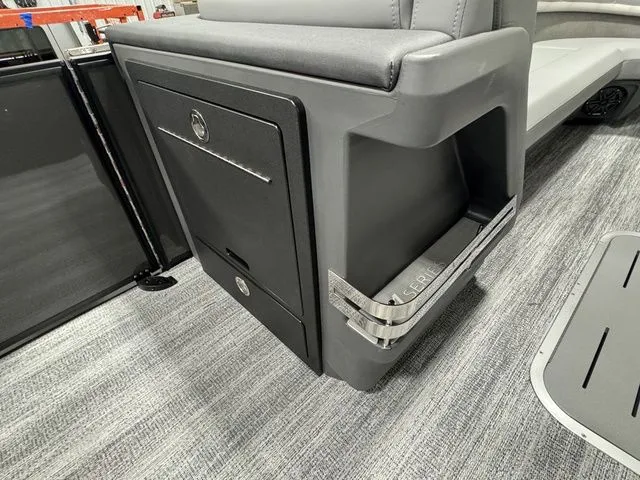 Slide: The Image of Bennington M Swingback 26 MSB 2026 - 17