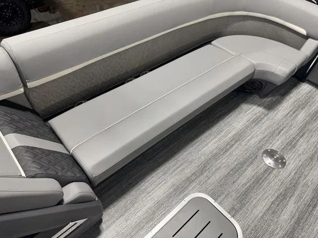 Slide: The Image of Bennington M Swingback 26 MSB 2026 - 22