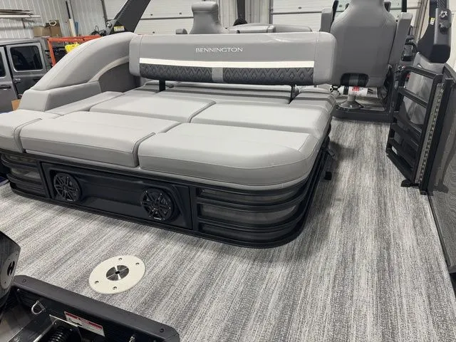 Slide: The Image of Bennington M Swingback 26 MSB 2026 - 7