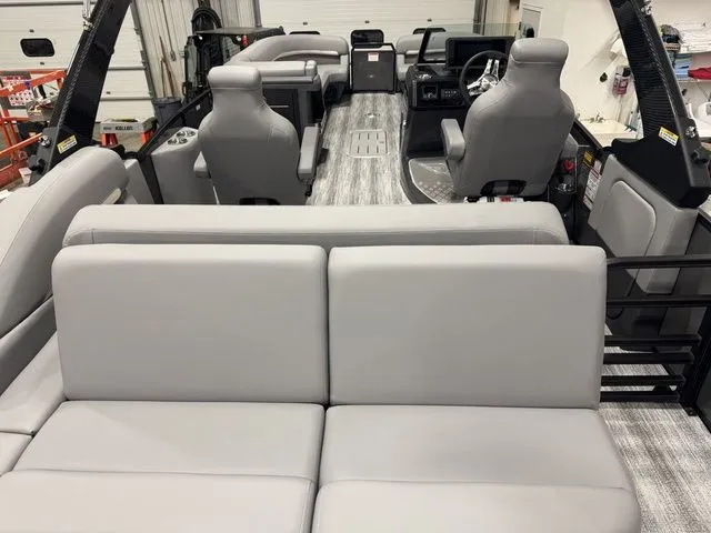 Slide: The Image of Bennington M Swingback 26 MSB 2026 - 9