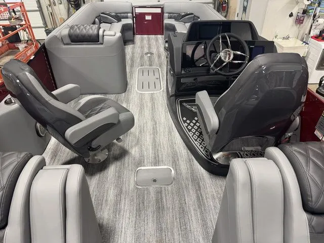 Slide: The Image of Bennington RX Sport Quad Bench 25 RXFBA 2026 - 12