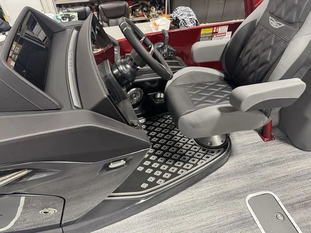 Slide: The Image of Bennington RX Sport Quad Bench 25 RXFBA 2026 - 13