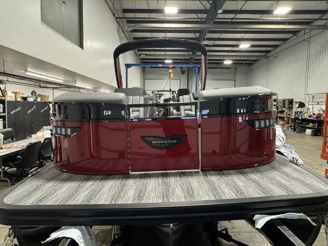 Slide: The Image of Bennington RX Sport Quad Bench 25 RXFBA 2026 - 5