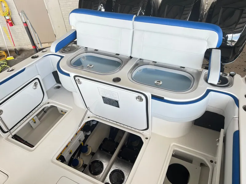 Slide: The Image of Nor-Tech 392 Super Fish 2019 - 11