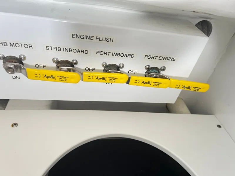 Slide: The Image of Nor-Tech 392 Super Fish 2019 - 14