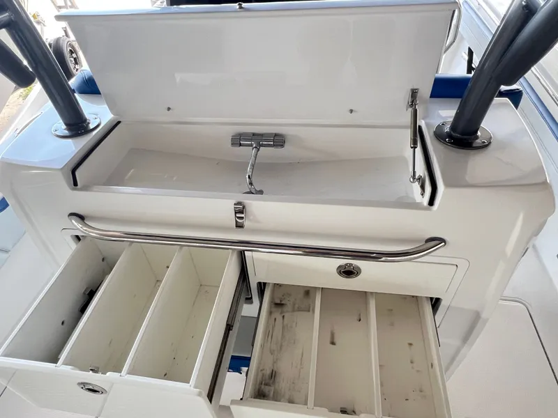 Slide: The Image of Nor-Tech 392 Super Fish 2019 - 16