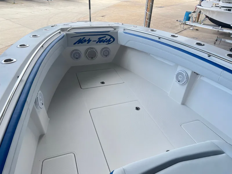 Slide: The Image of Nor-Tech 392 Super Fish 2019 - 7