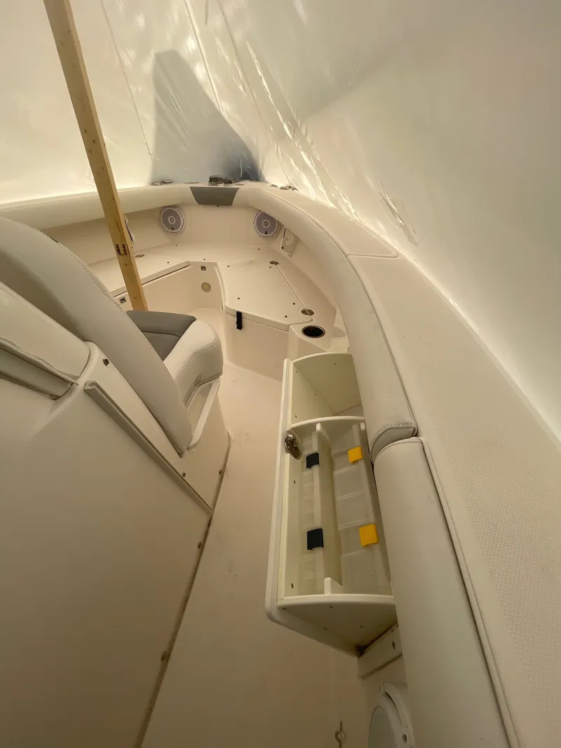 Slide: The Image of Interior of a 2017 Everglades 255 Center Console boat. - 18
