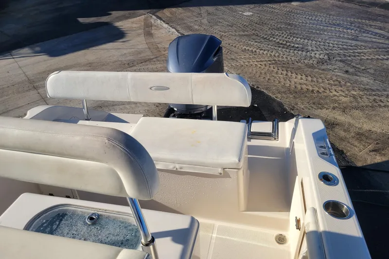 Slide: The Image of Cobia 235 Center Console 2008 with seating and motor. - 4