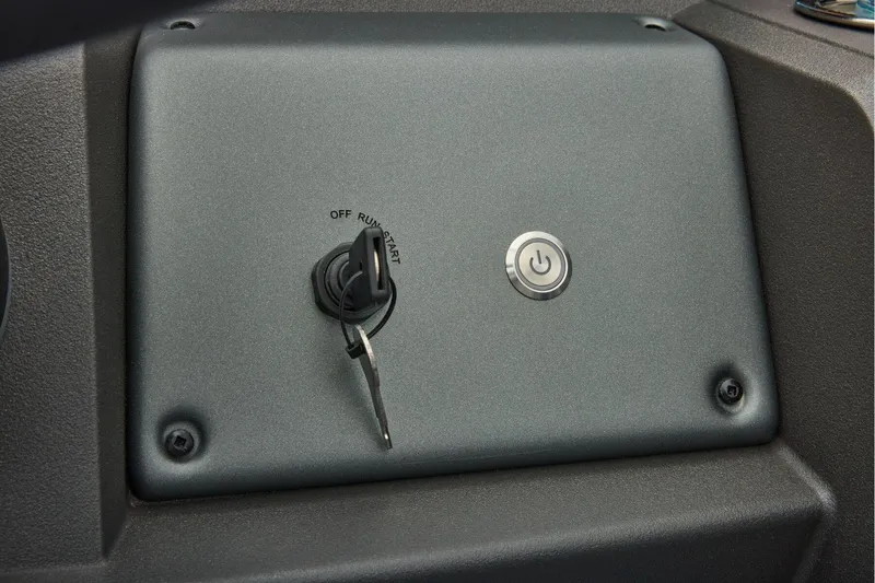 Slide: The Image of Sun Tracker Party Barge 24 XP3 2026 - 38