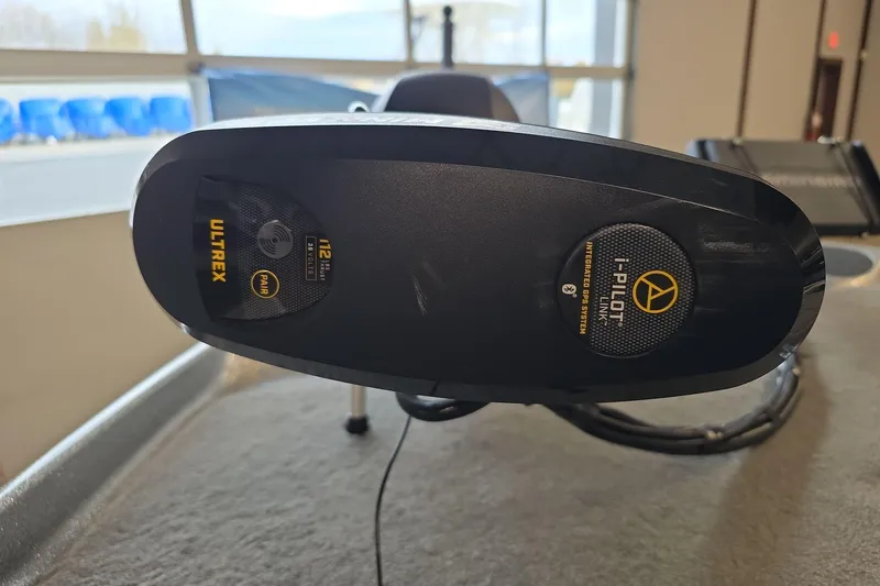 Slide: The Image of 2023 Bass Cat Caracal featuring Ultrex i-Pilot Link trolling motor system. - 21