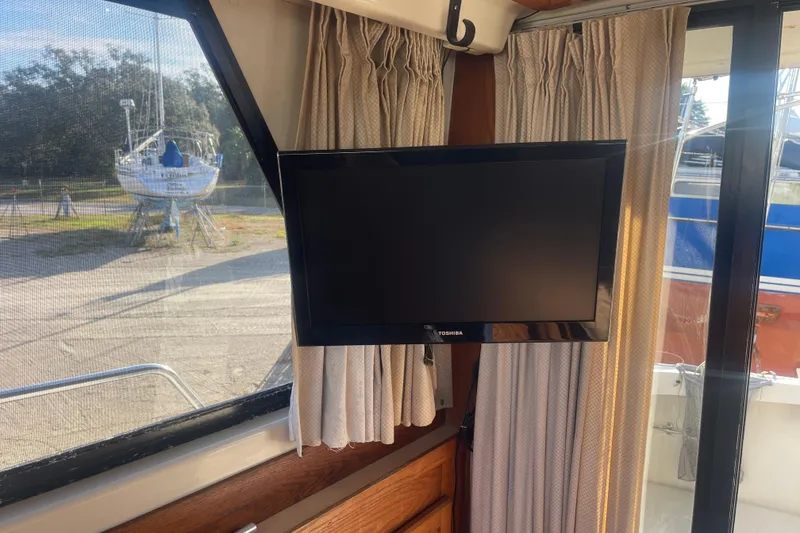 Slide: The Image of Interior of 1986 Mainship Mark III Motor Cruiser with mounted Toshiba TV. - 43