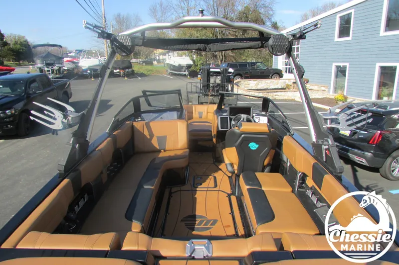 Slide: The Image of Malibu Wakesetter 23 LSV 2022 - 11