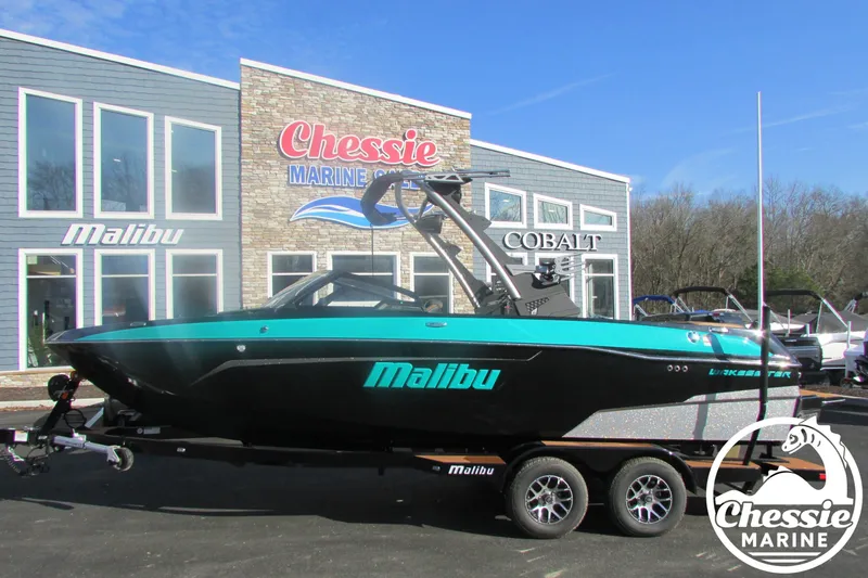 Slide: The Image of Malibu Wakesetter 23 LSV 2022 - 2
