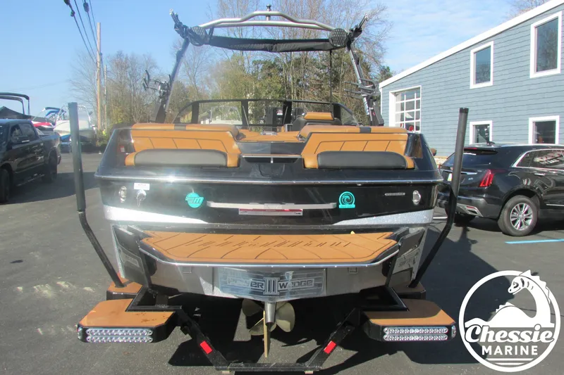 Slide: The Image of Malibu Wakesetter 23 LSV 2022 - 4