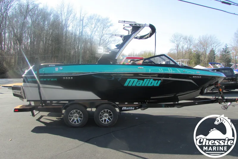 Slide: The Image of Malibu Wakesetter 23 LSV 2022 - 7