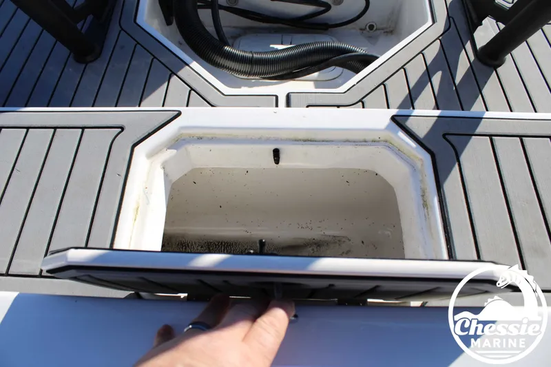 Slide: The Image of Starcraft SVX 210 OB 2022 - 18