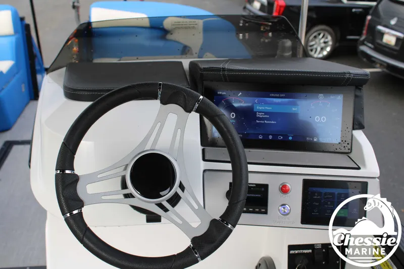 Slide: The Image of Montara Wake Boss 25 SL 2025 - 17