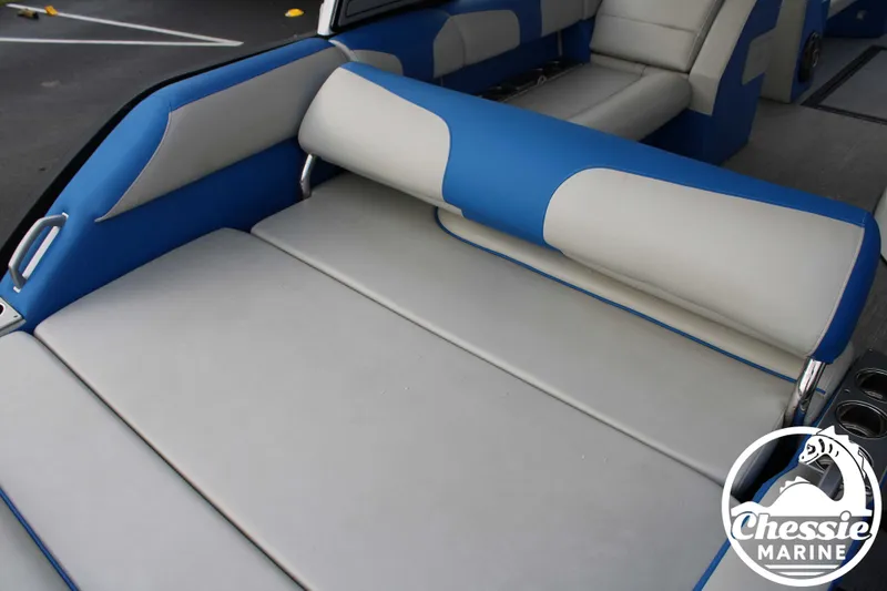 Slide: The Image of Montara Wake Boss 25 SL 2025 - 21