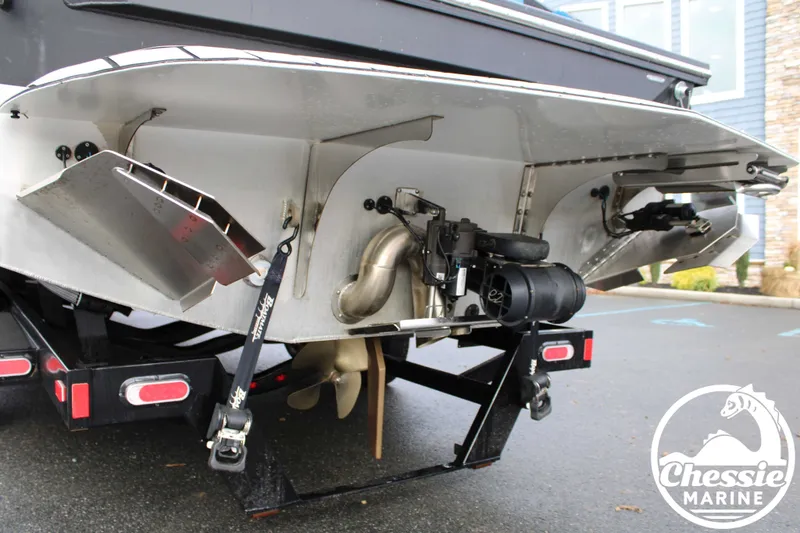 Slide: The Image of Montara Wake Boss 25 SL 2025 - 6