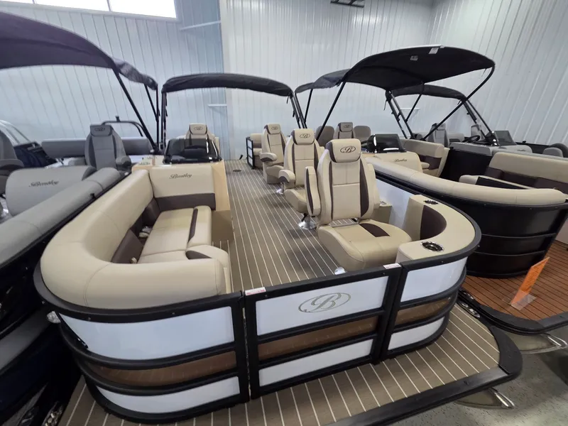 Slide: The Image of Bentley Pontoons Legacy 220 DL Navigator 2026 - 2