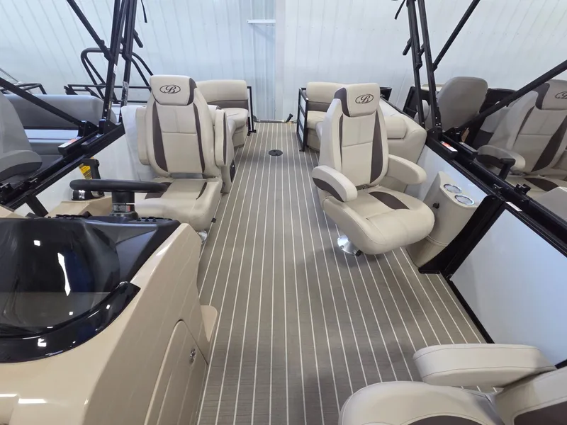 Slide: The Image of Bentley Pontoons Legacy 220 DL Navigator 2026 - 7