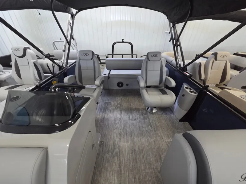 Slide: The Image of Bentley Pontoons Legacy 220 Swingback 2026 - 8