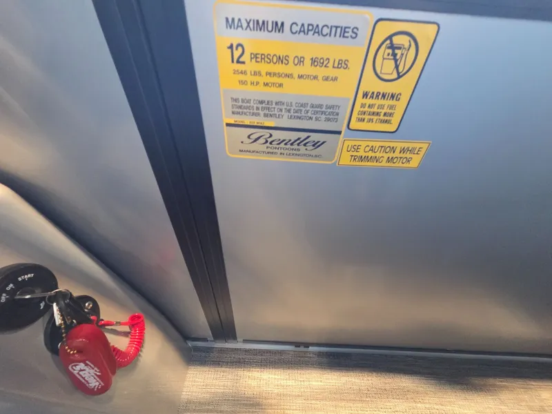 Slide: The Image of Bentley Pontoons 223 Bolt 2026 - 23