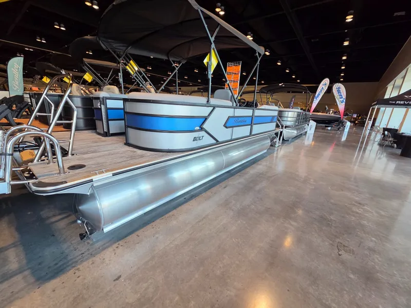 Slide: The Image of Bentley Pontoons 223 Bolt 2026 - 4