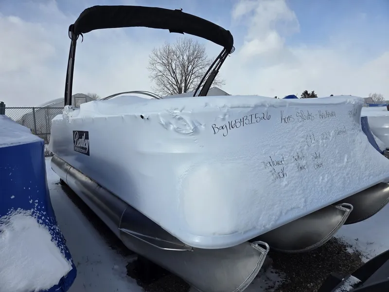 Slide: The Image of Bentley Pontoons Elite 223 Admiral 2026 - 2