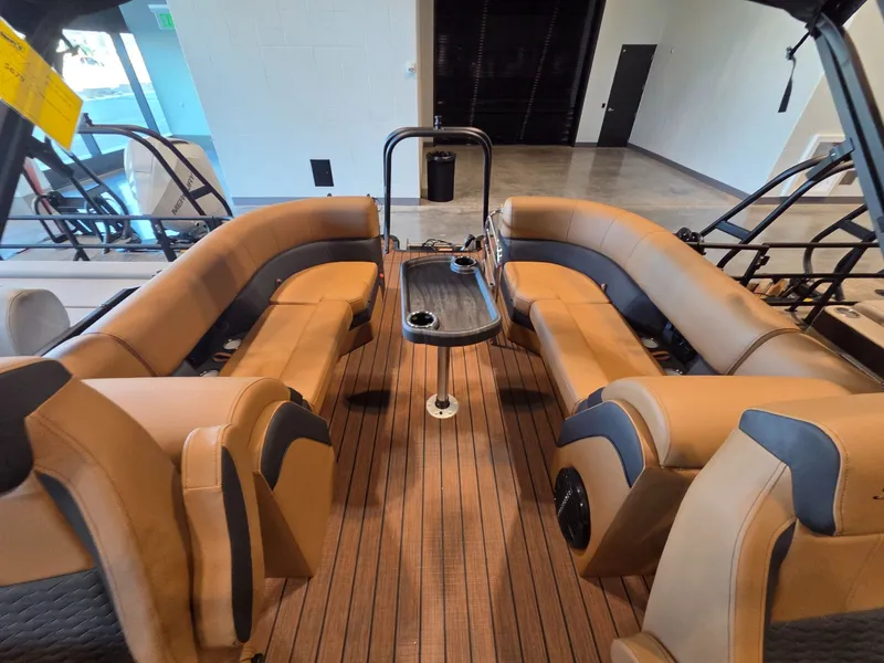 Slide: The Image of Interior of 2026 Bentley Pontoons Elite 253 Admiral with luxurious seating. - 19