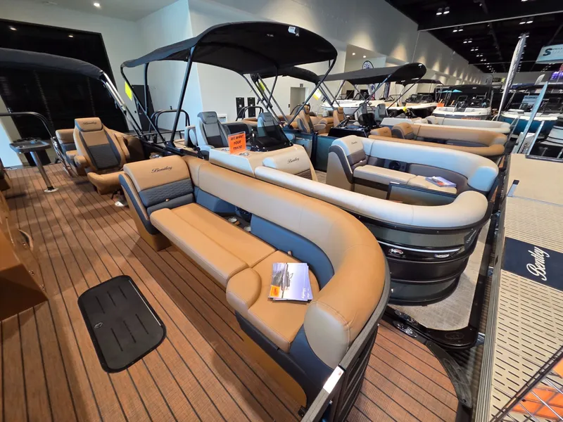 Slide: The Image of 2026 Bentley Pontoons Elite 253 Admiral at a boat show. - 5