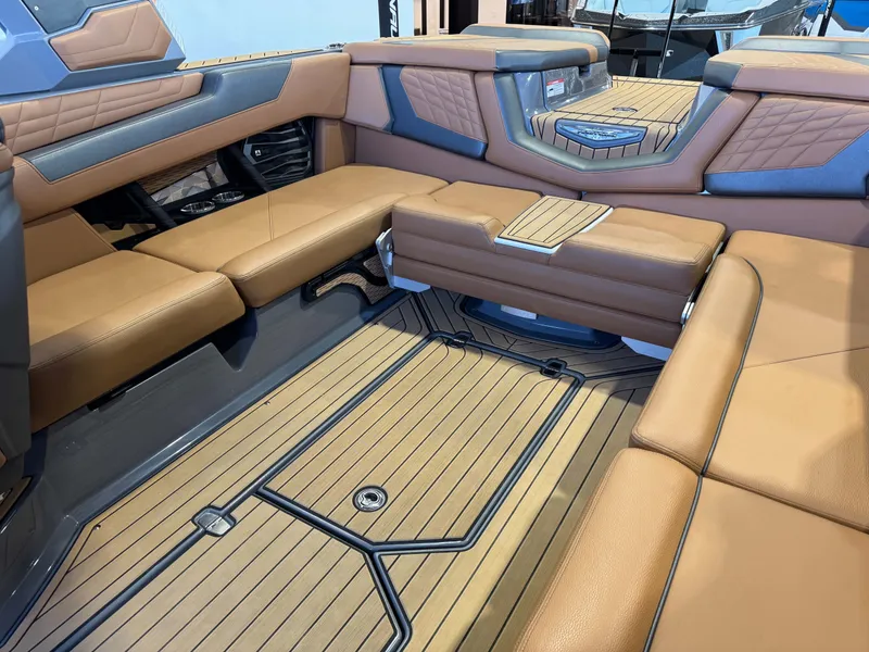 Slide: The Image of Nautique Super Air Nautique G23 2023 - 15