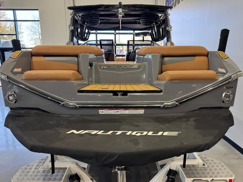 Slide: The Image of Nautique Super Air Nautique G23 2023 - 8