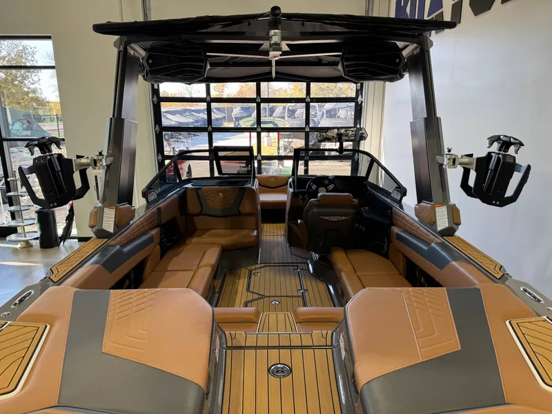 Slide: The Image of Nautique Super Air Nautique G23 2023 - 9